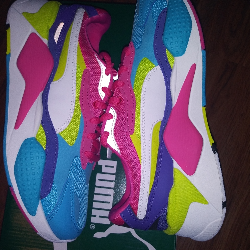 Shoe